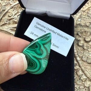 Genuine undrilled malachite